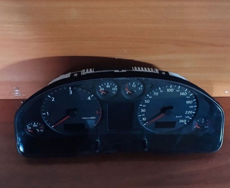 Щиток приладів Audi a4 b5  2.5, 1.9 tdi fis щиток приборов Ауди A4 B5