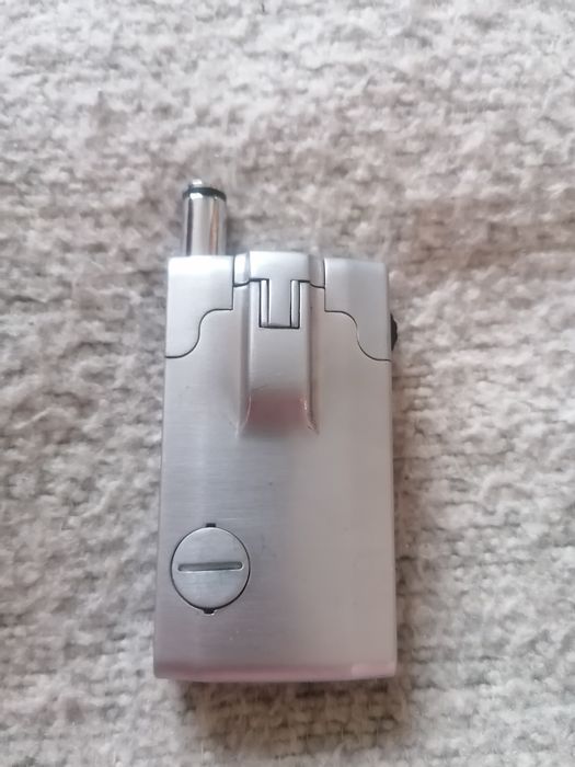 Zapalniczka srebrna z błyskawicą