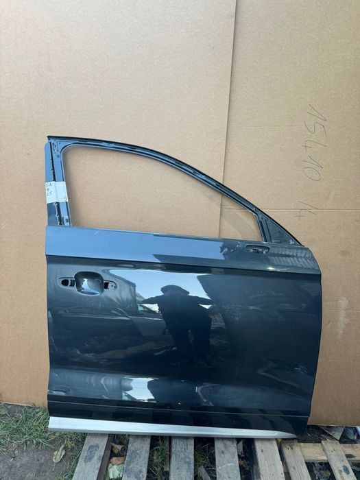 AUDI Q5 80A передня права дверка в наявності