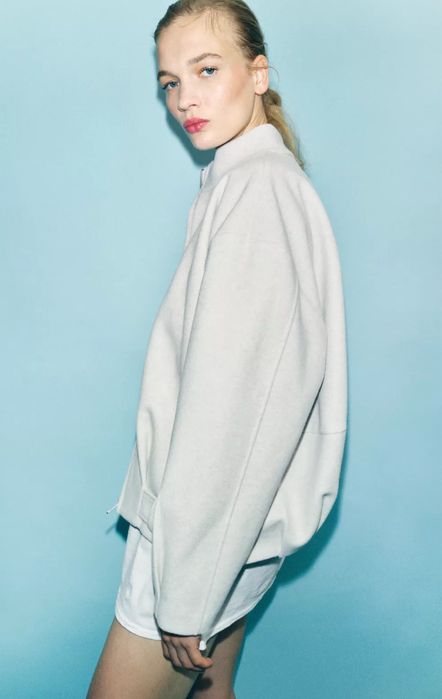 Бомбер ZARA S Палльто Зара пальто на замку куртка демісезонна