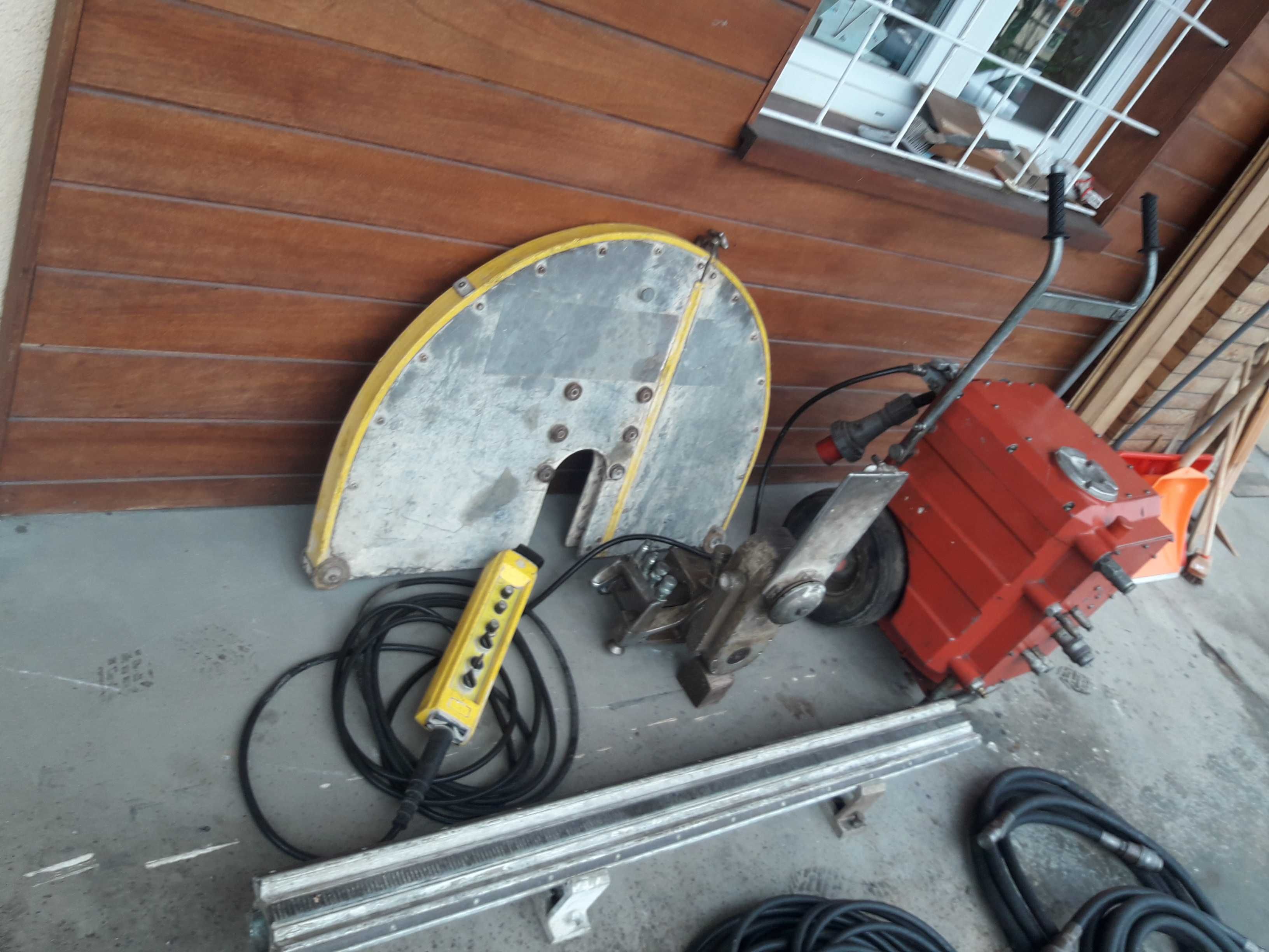 hydrauliczna ścienna piła do betonu Hilti Ds TS 32 , LP30 , niesprawna