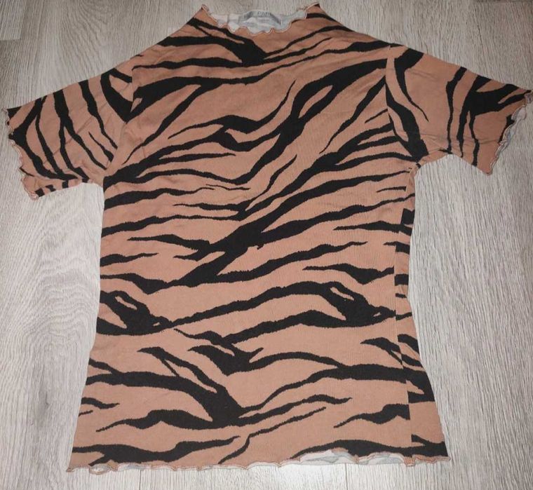 T- shirt z motywem zwierzęcym