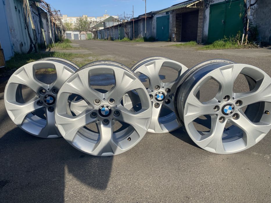 Продам диски 5.120R17