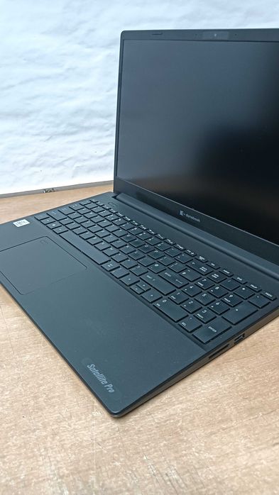 Toshiba Satellite  L50-G i5-10 gen 16GB  256GB SSD 15.6" FHD Gwarancja