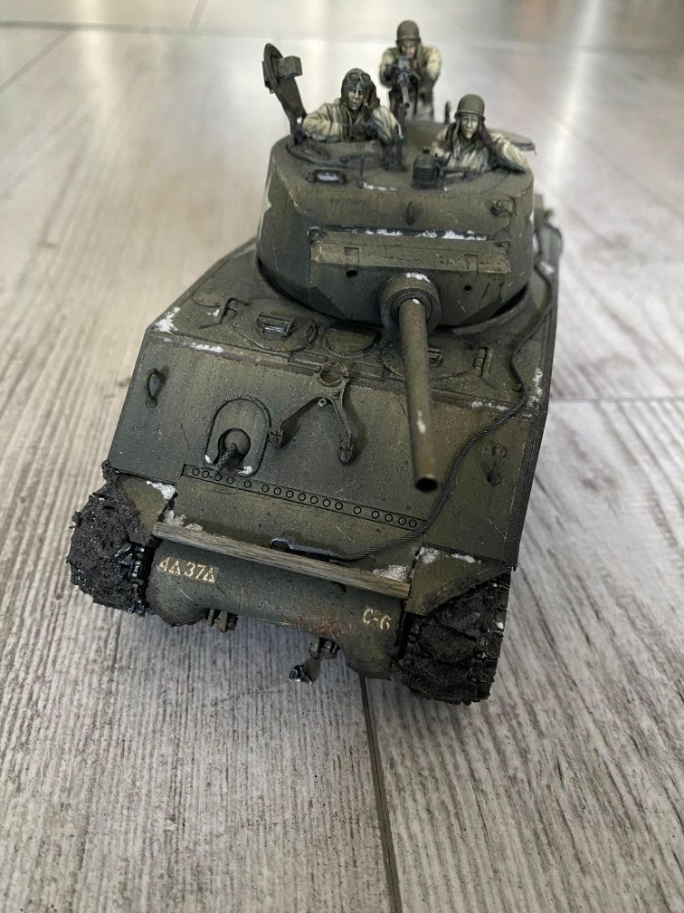 Sherman 1/35 gotowy, friulmodel