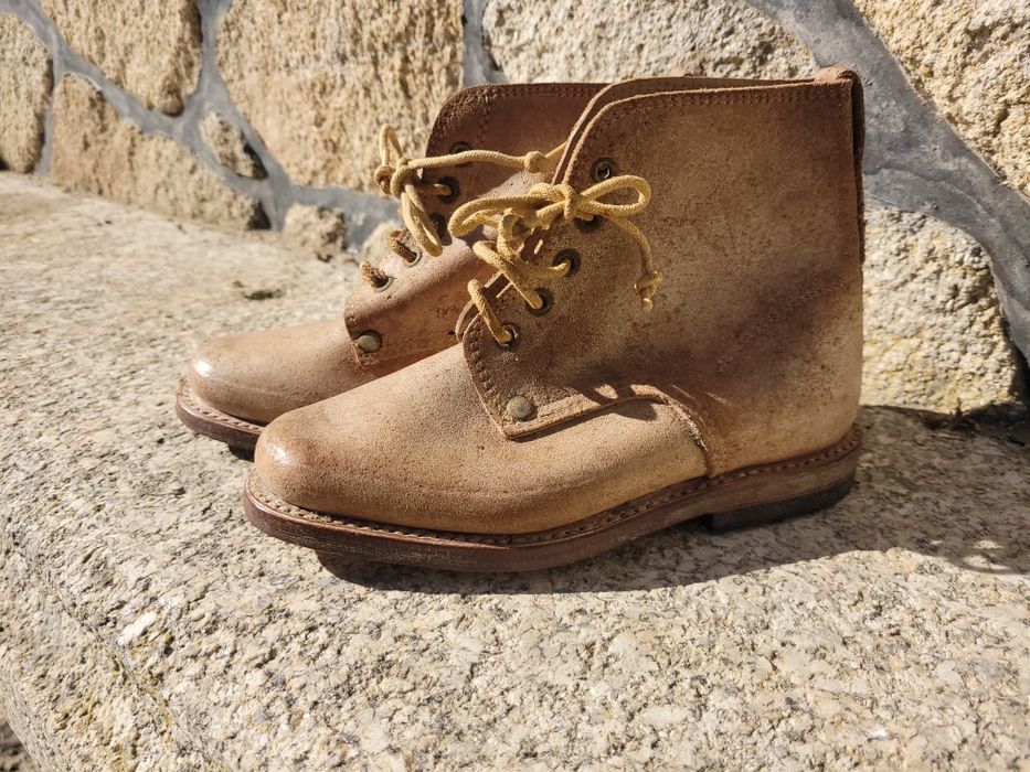 Botas alentejanas, em pele.