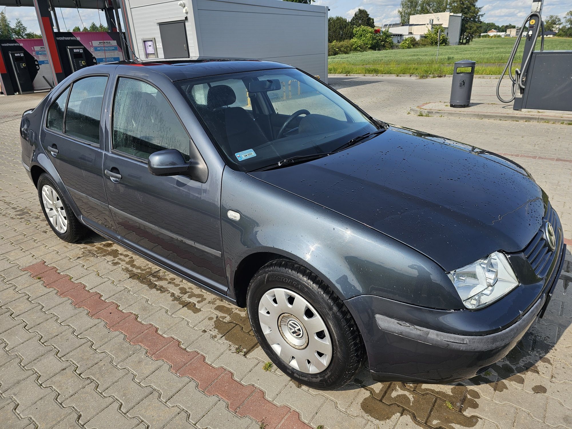Sprzedam Vw Bore 1.6 8v LPG