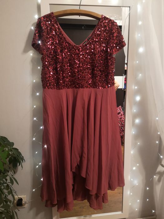 Piękna sukienka balowa z cekinami asymetryczna 48/xxxl