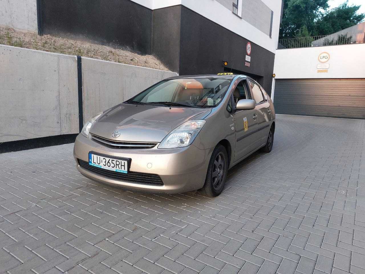 Wynajem auta ( samochodu ) Taxi / Praca Bolt Uber