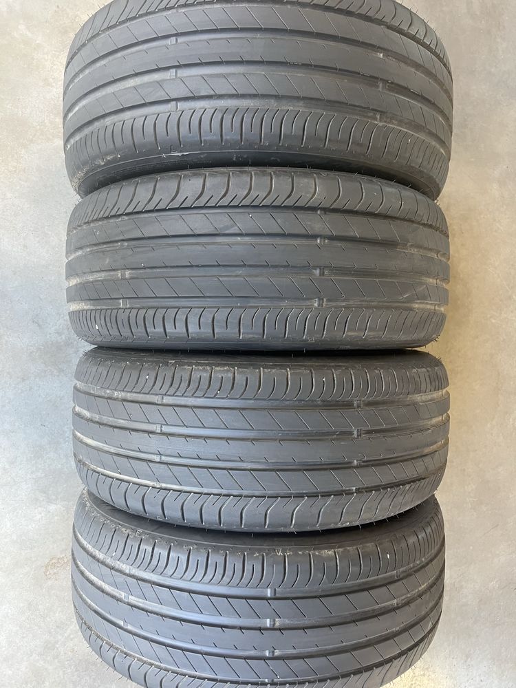 Opony letnie Dunlop 235/45/19 Demo 2023 rok