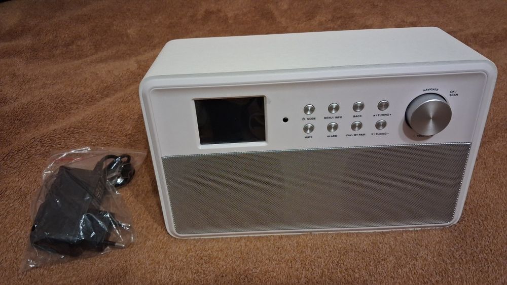 Inteligentne radio internetowe FM/DAB/AUX/BT niemieckiej firmy Auna
