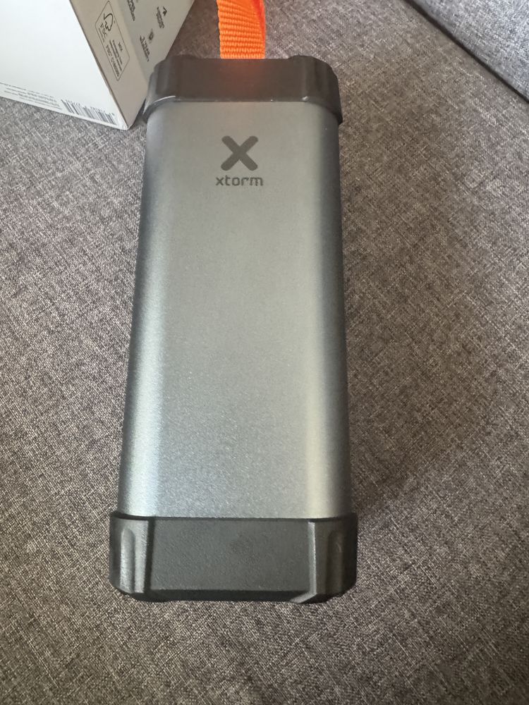 Powerbank Xtorm XR210 AC power 25600mAh. Nowy!