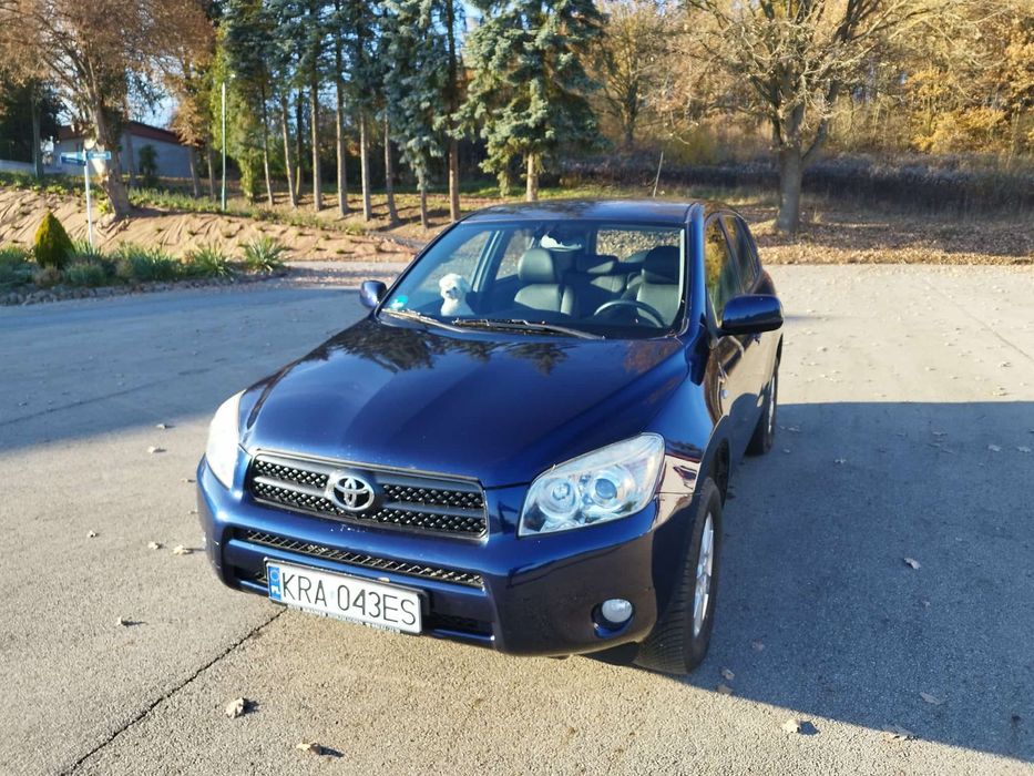 Toyota RAV4 bezwypadkowy - książka serwisowa - zarejestrowany