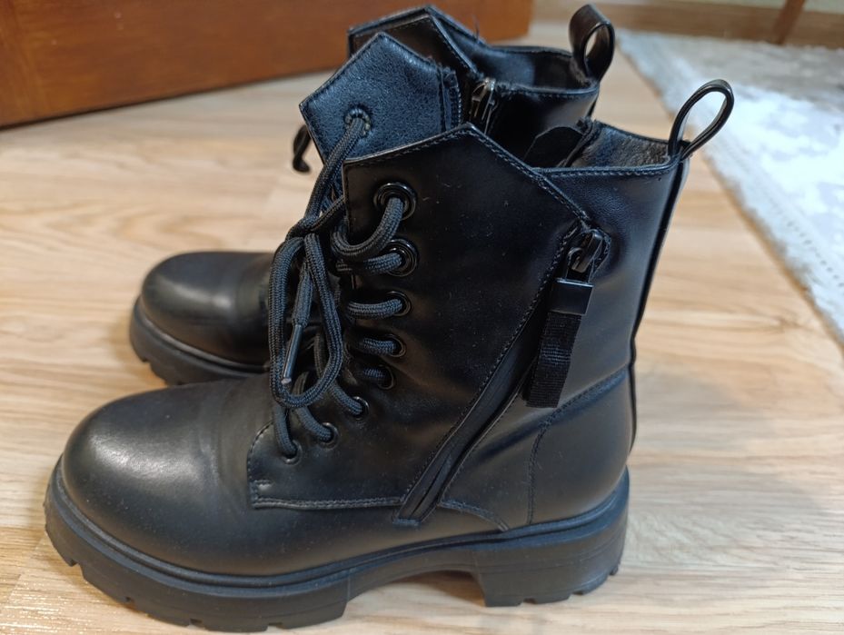 Черевики жіночі осінні