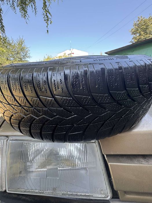 R15 185/65Продам зимовий набір шин 4500за набір з  новими ковпаками