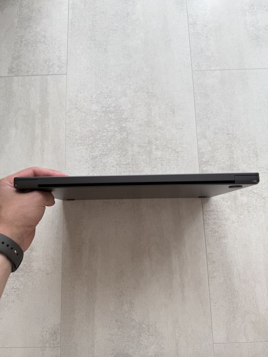 Оригінал  Macbook Pro 16 Apple M3 Pro 18 gb Ram 512 ssd Black MRW13