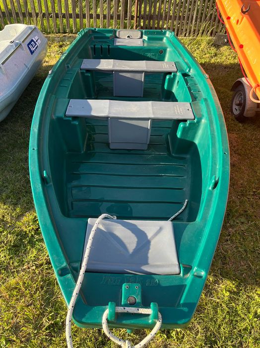 Sprowadzone z zachodu łódki wędkarskie z POLIETYLENU.