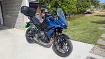 Moto Triumph 660 Sport