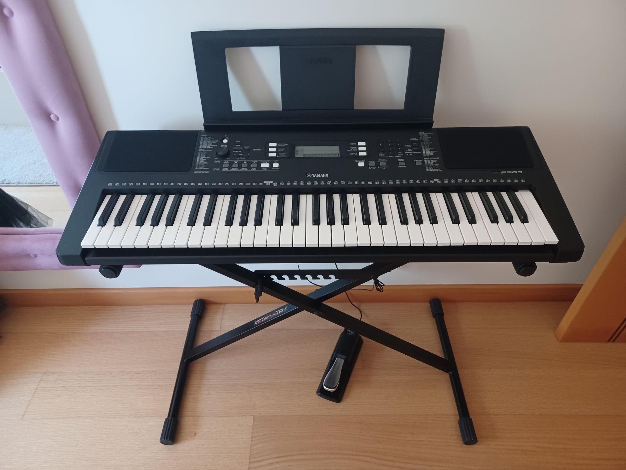 Teclado Yamaha PSR E363