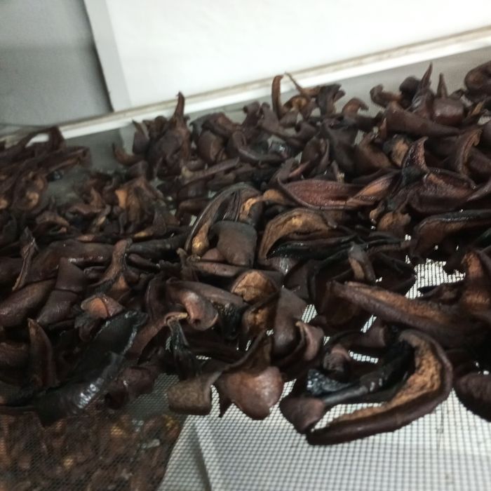 Продам сушені яблука і груші на дровах