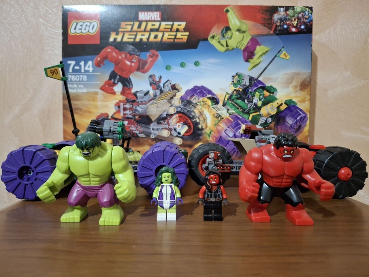 Набір Lego 76078 "Hulk vs Red Hulk"