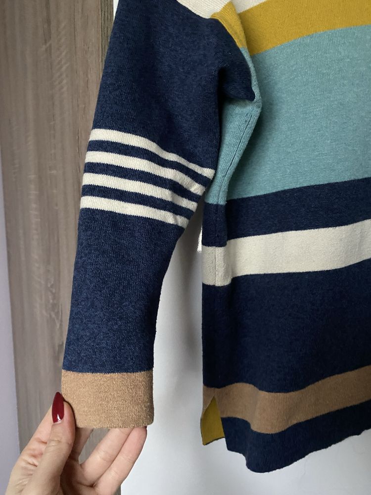 Sweter w paski z rękawem 3/4