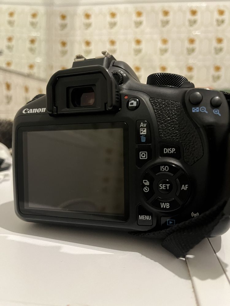 Vendo corpo Canon 1300D