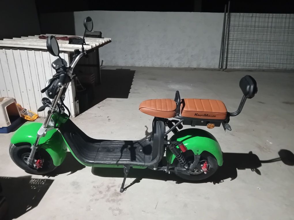 Vendo city coco nova com apenas 150kms