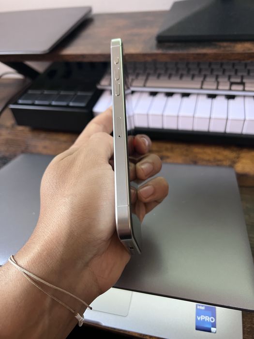 Iphone 15 pro max branco