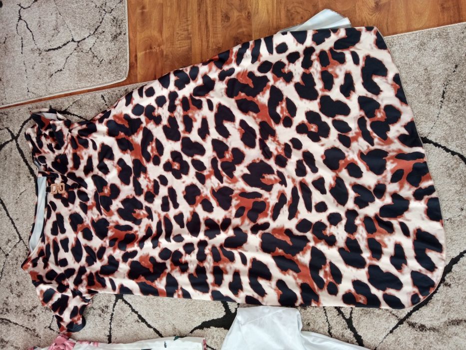 Paka ubrań damskich rozm.52