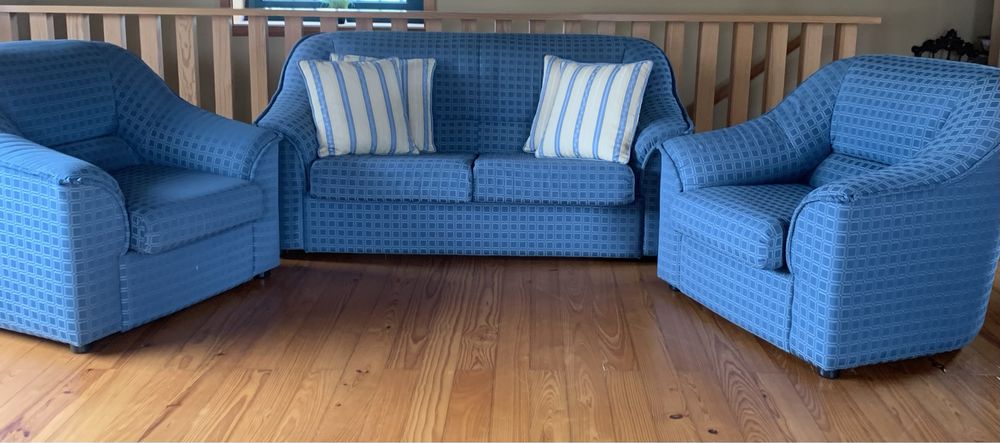 Conjunto sofa 2 lugares + 2 poltronas 1 lugar