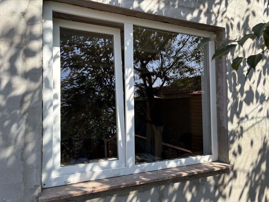 Пластикове вікно