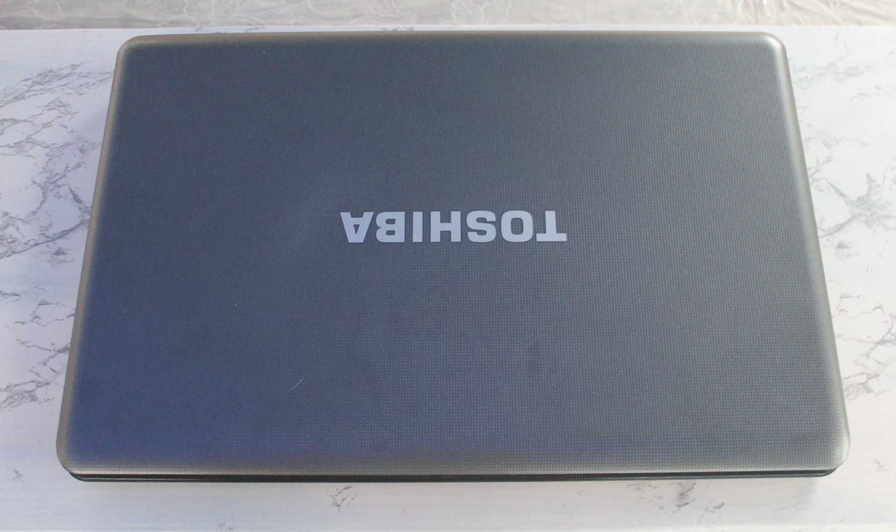 Ноутбук Toshiba C660.