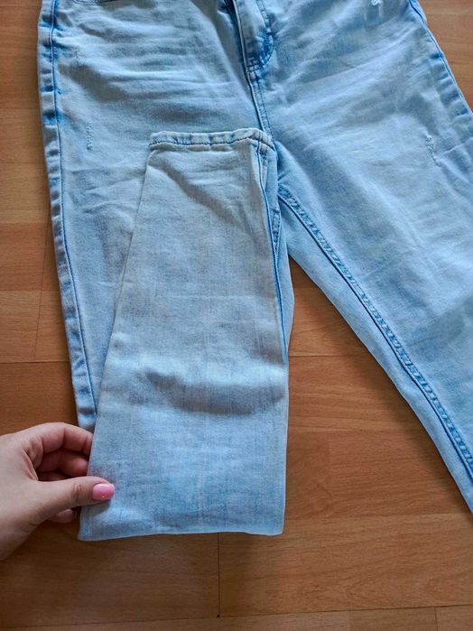Jeansy damskie niebieskie