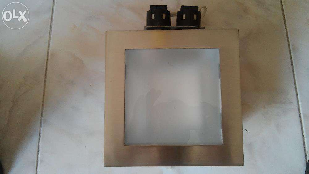 Projector de embutir duas lampadas. Oportunidade!!!