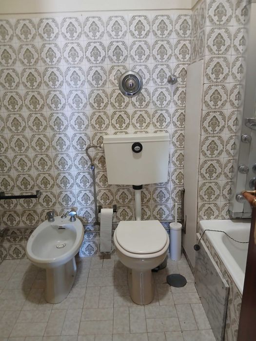 T5 no Porto à Via Cintura Interna junto ao metro e autocarro 1300€/mês