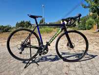 Cannondale caad optimo disc com travões hidráulicos