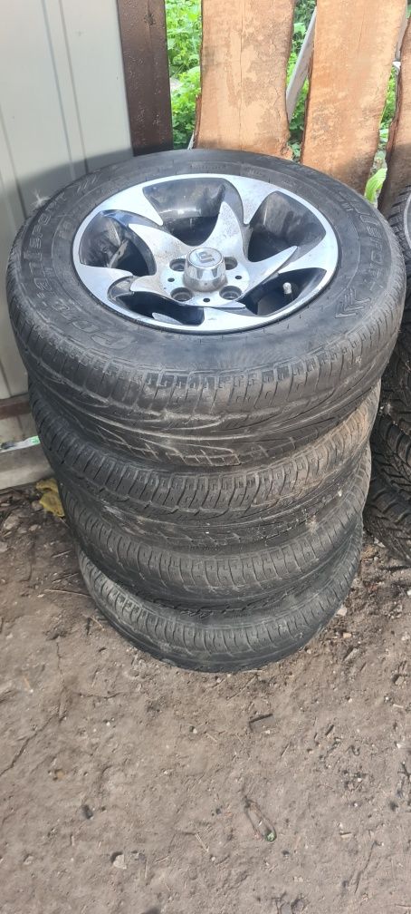 Продам диски R13 4x98 4x100 с резиной  в хорошем состоянии