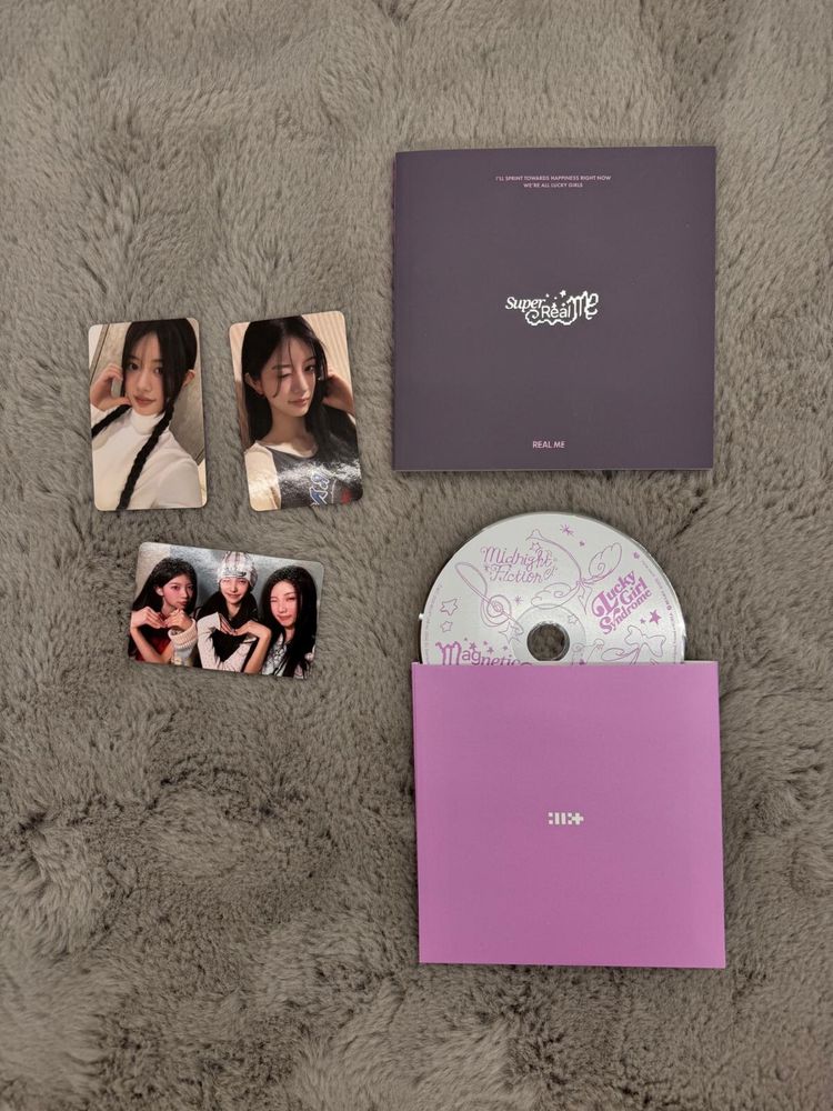 Kpop ILLIT album, Super Real Me