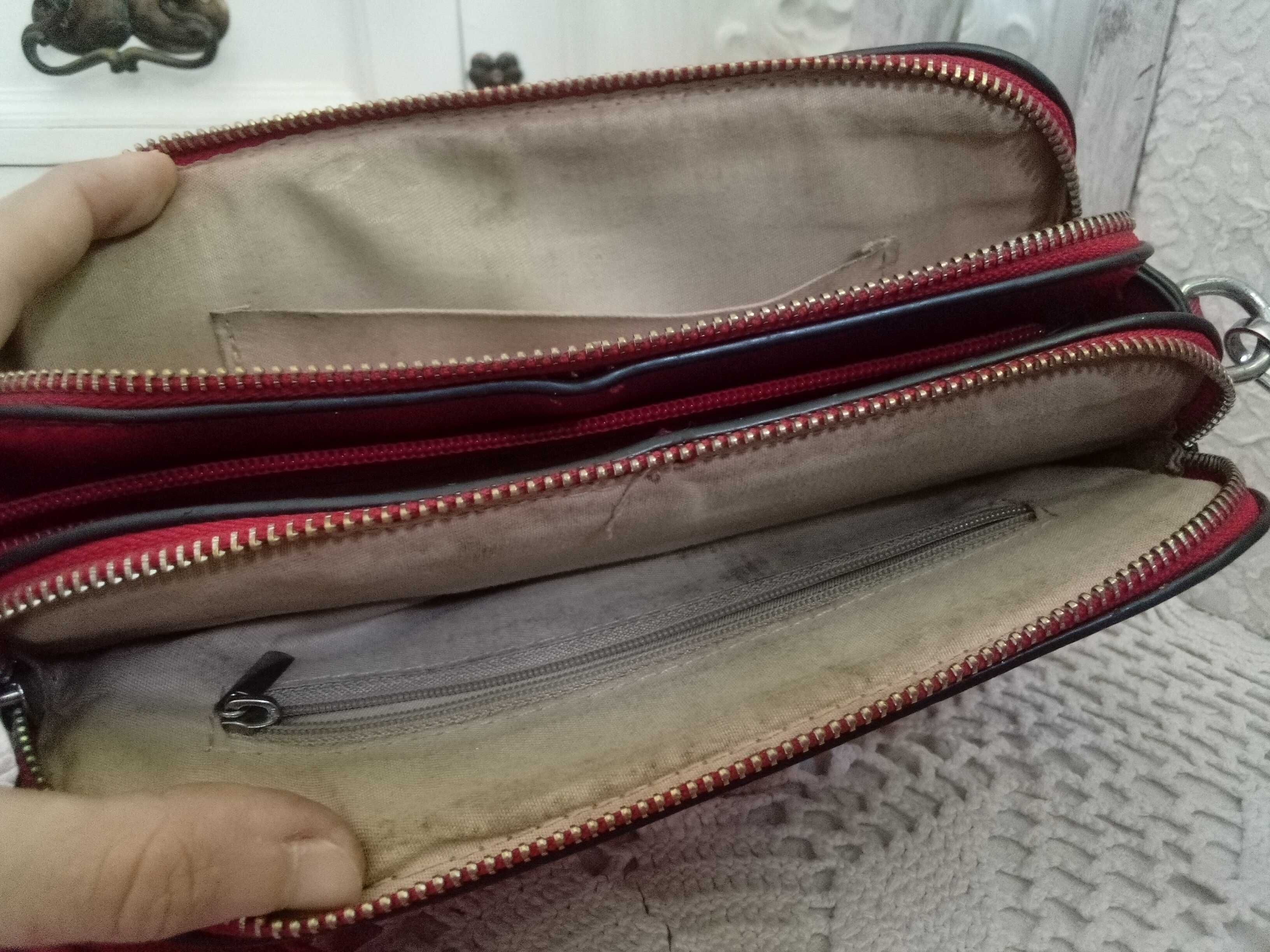 Tommy Hilfiger torebka damska z paskiem na ramię listonoszka mała