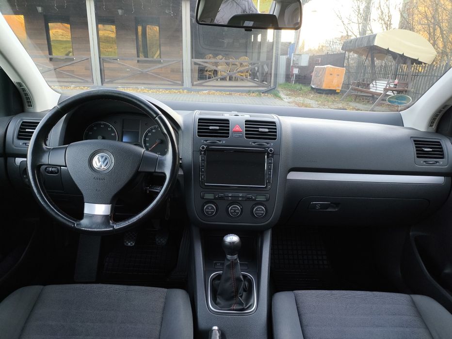 GOLF V  1.4 MPI комплектація GOAL 2006г.