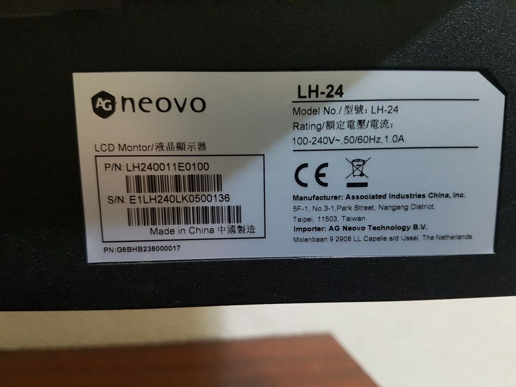 Продам монитор 24 дюйма Lenovo