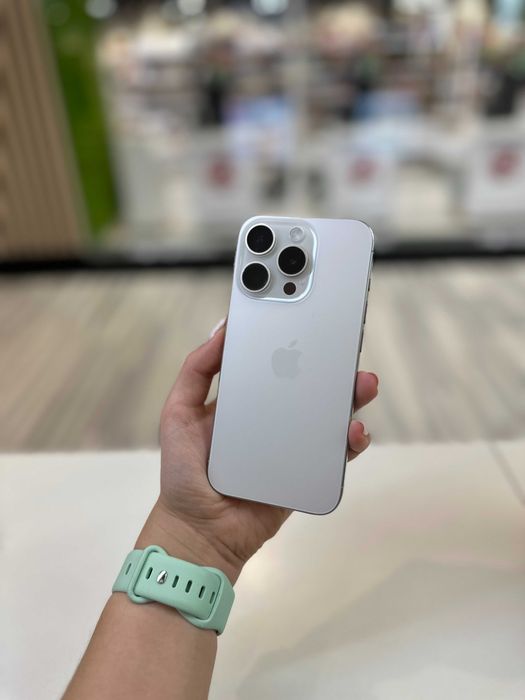 HIT/iPhone 15 Pro 128GB White Titanium/Gwarancja 24msc/PROMENADA