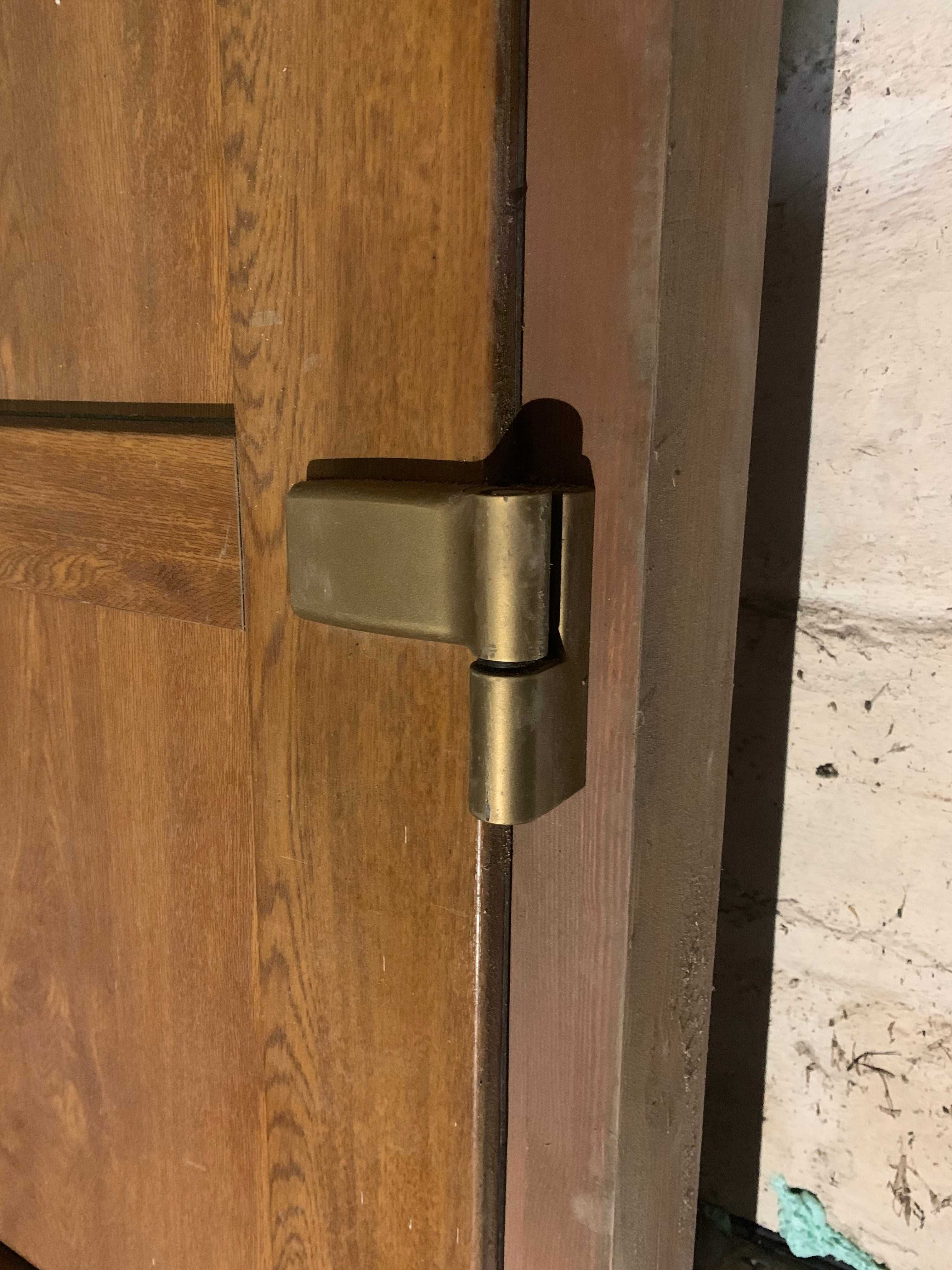 Duże drzwi zewnętrzne konstrukcja aluminiowa dwie sztuki - P/L