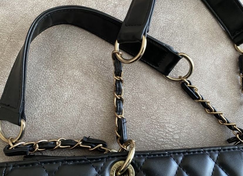 Дуже стильна сумка Chanel