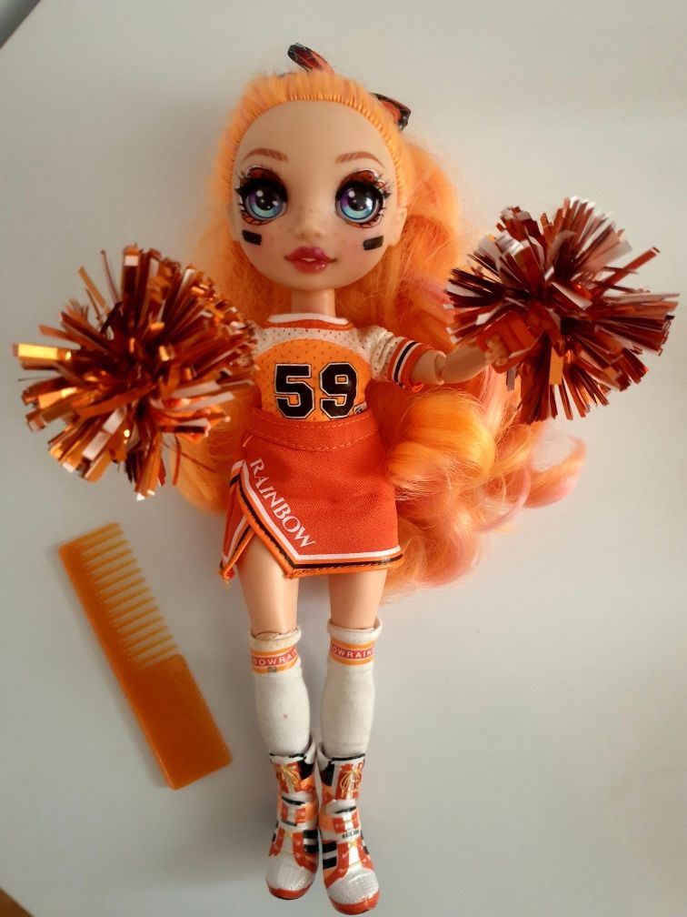 Lalka Rainbow High POPPY ROWAN z serii CHEER