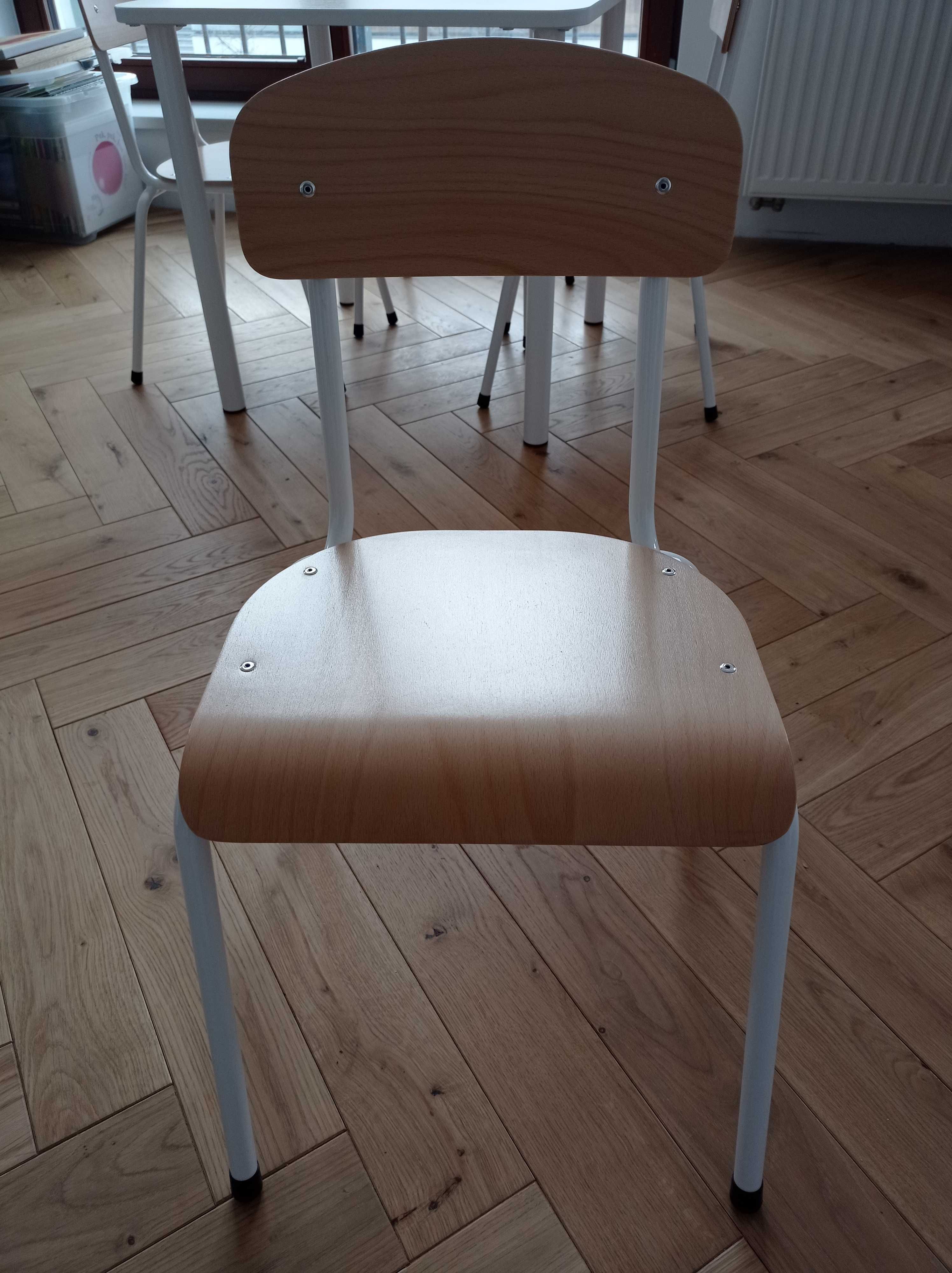 Stół Bambino dla dzieci + 4 krzesła, rozmiar 3.