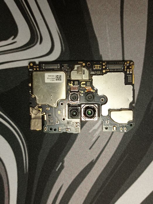 Материнська плата Redmi Note 9 на мі акаунті але відаю дешево