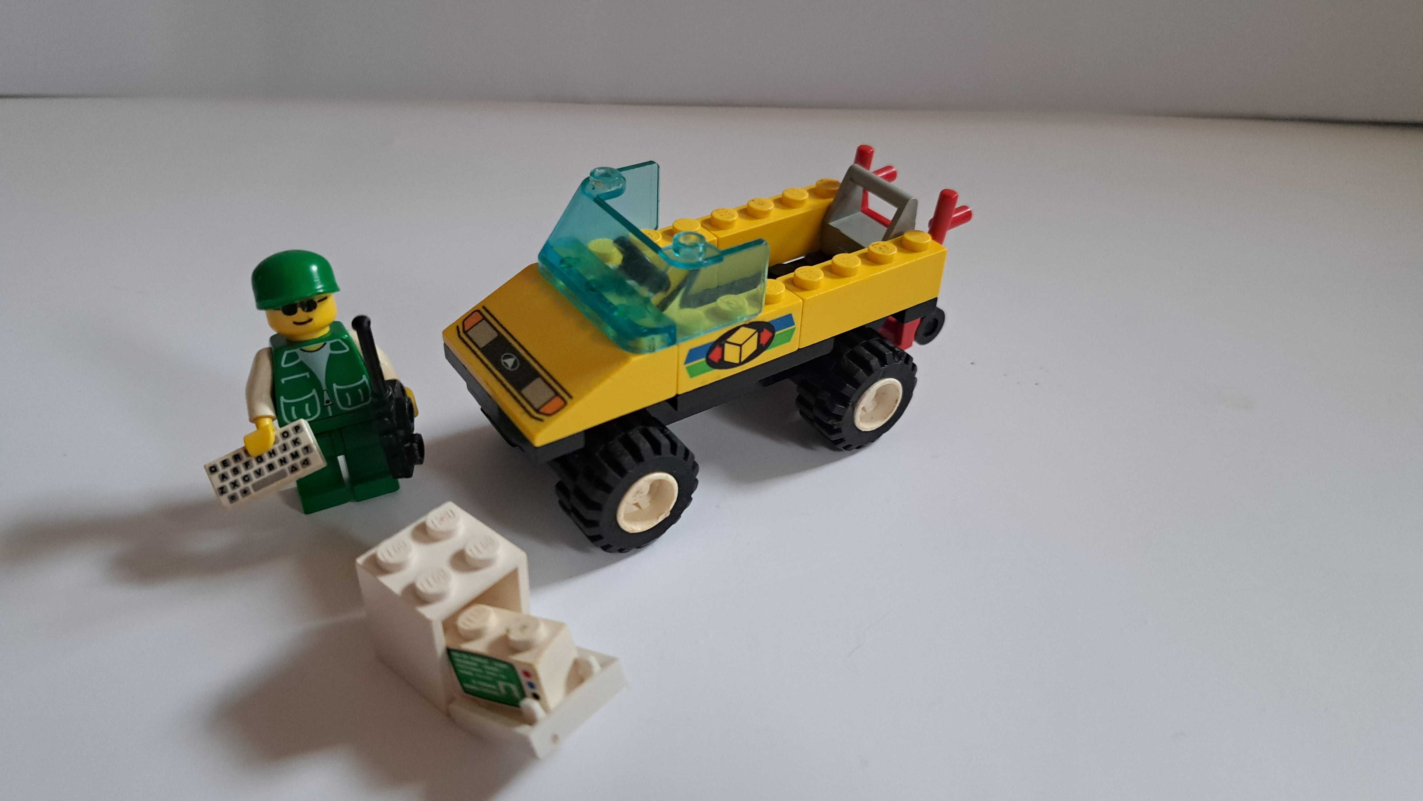 Lego Town - 6325 - auto kuriera - Package Pick-Up