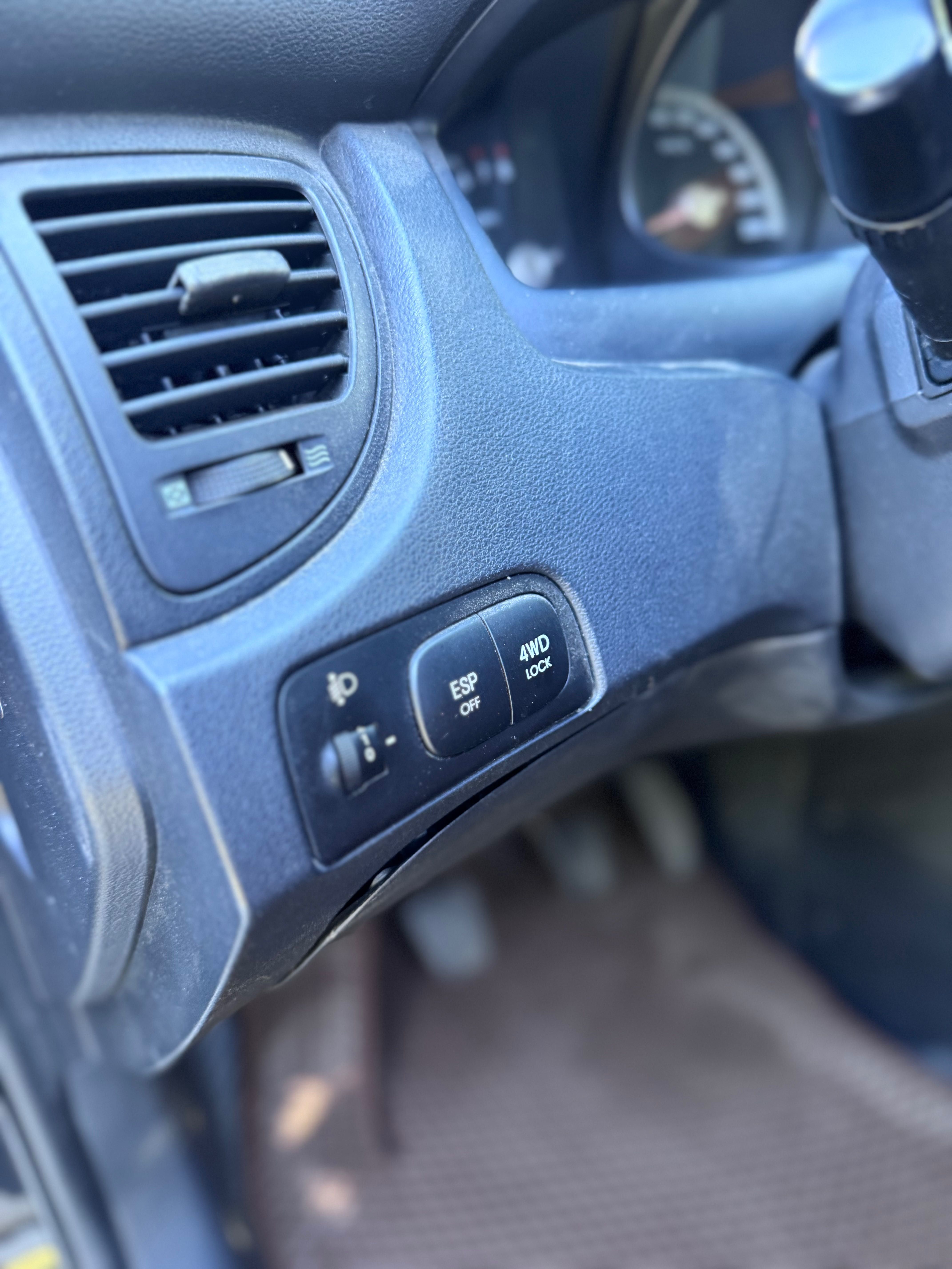 Kia Sportage 2006 2.0 бенз 4х4